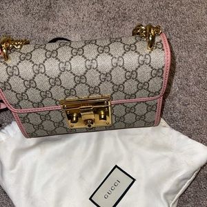 Women Gucci Padlock Small GG Supreme Shoulder Bag